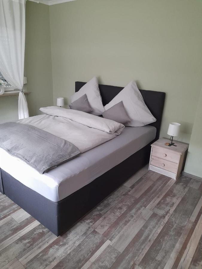 Ferienwohnung Pickel Kottenheim ภายนอก รูปภาพ